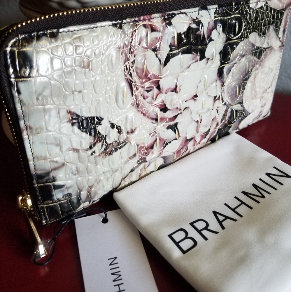 SOLD****Brahmin Eden Melbourne Skyler - Picture 2 of 14